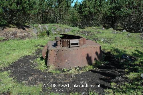 © bunkerpictures - Type Tobruk 241 with tank turret